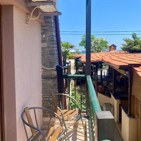 Alkionis מלון 2*